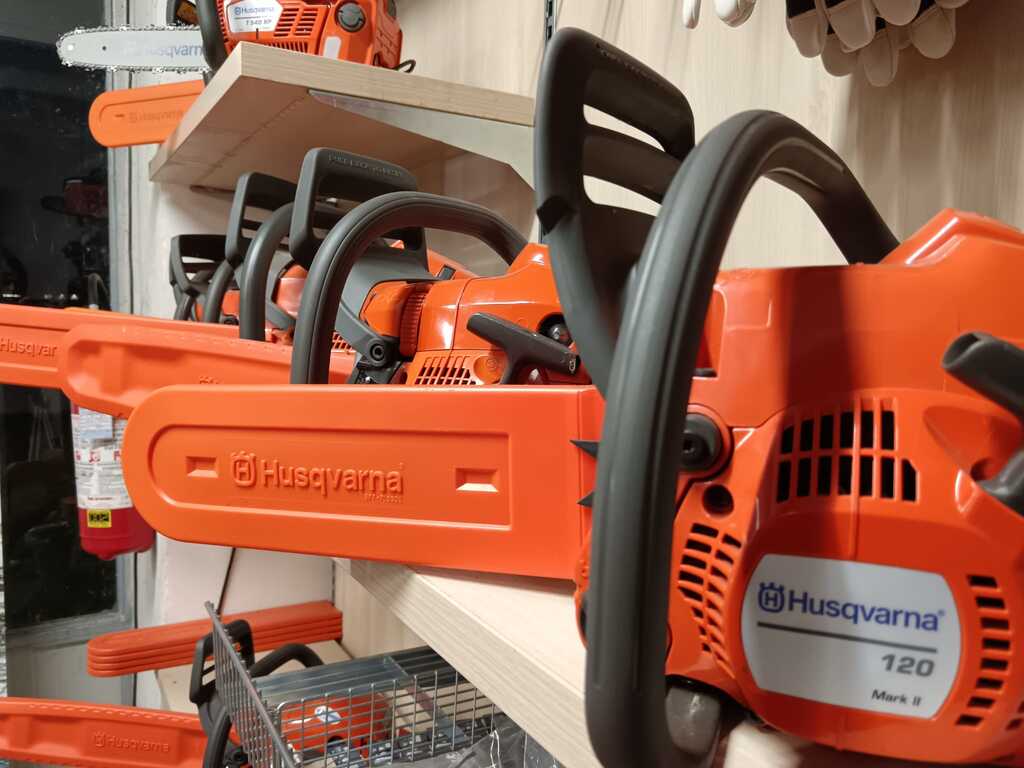 Alberto-Vergano-Casale-Monferrato-attrezzatura-forestale