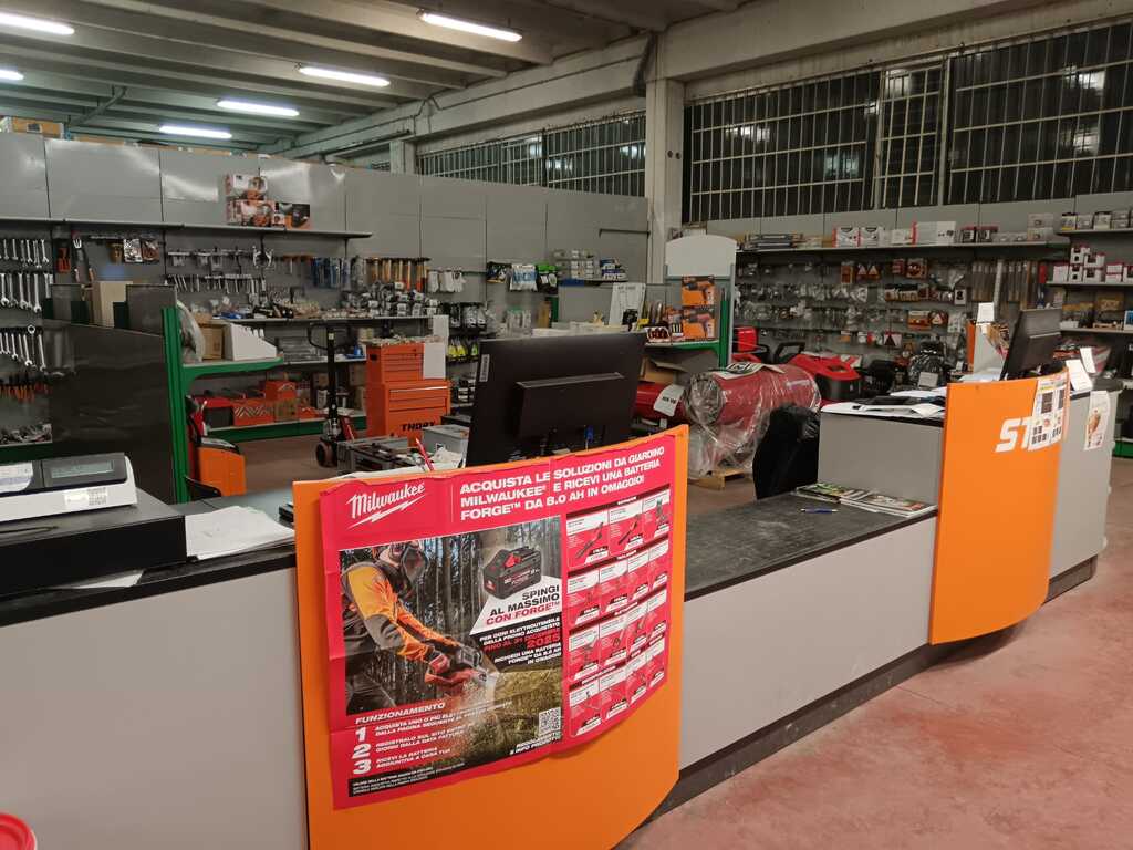 Alberto-Vergano-Casale-Monferrato-banco-assistenza-clienti