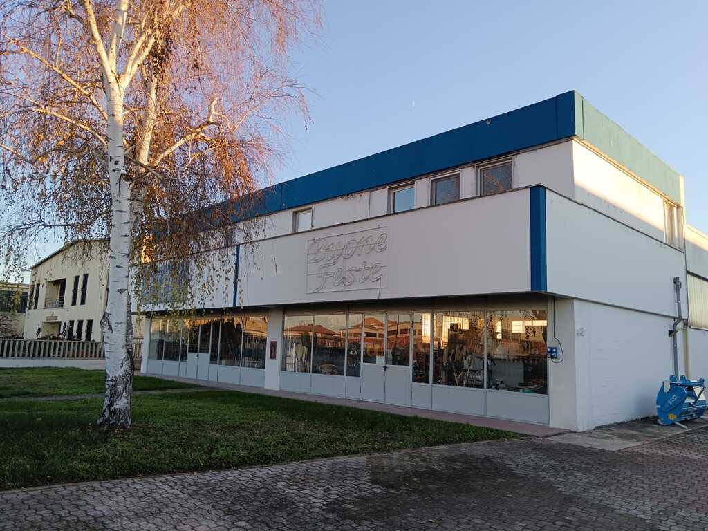 Alberto-Vergano-Casale-Monferrato-esterno-capannone